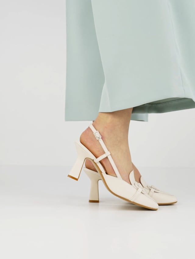 Décolleté e slingback tacco 7cm pelle beige