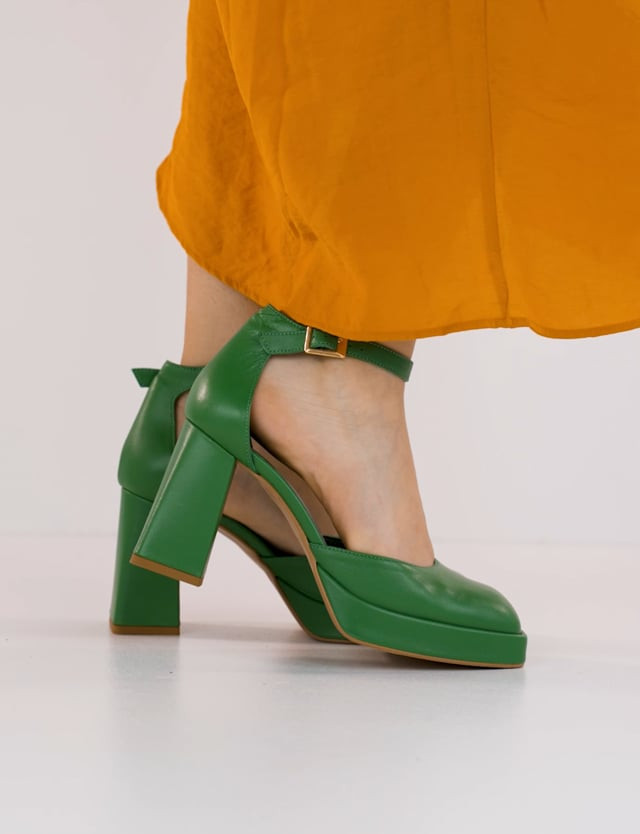 Décolleté e slingback tacco 9cm pelle verde