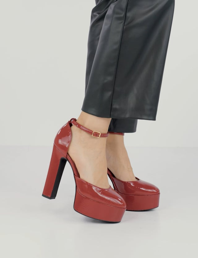 Décolleté e slingback tacco 13cm vernice rosso