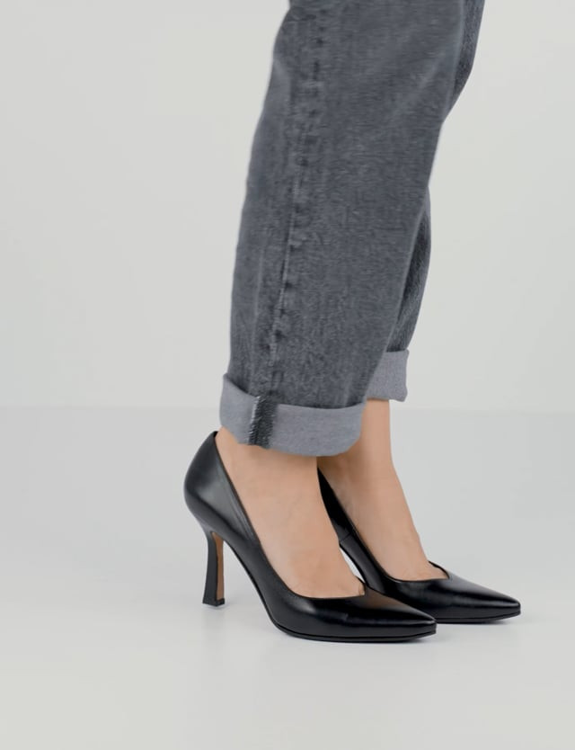 Décolleté e slingback tacco 10cm pelle nero