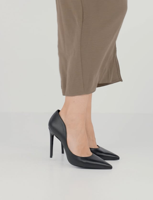 Décolleté e slingback tacco 10cm pelle nero