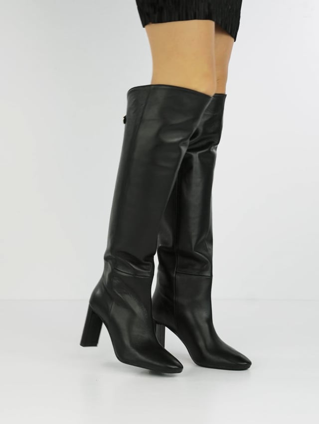 Black riding hotsell boots with heel