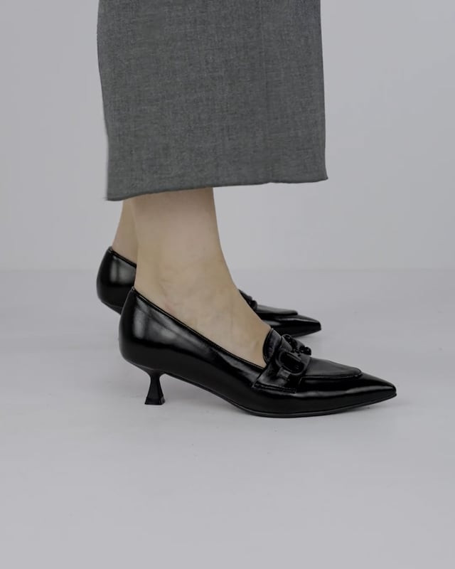 Pumps heel 5 cm black patent