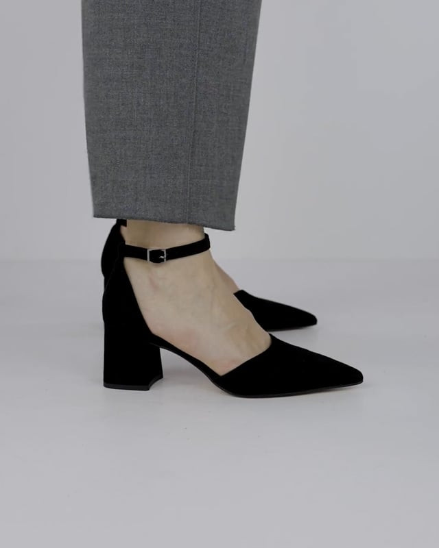 Pumps heel 5 cm black suede