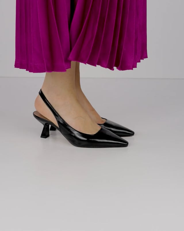 Décolleté e slingback tacco 6cm vernice nero