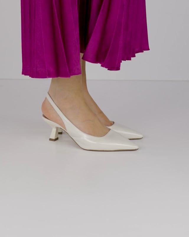 Décolleté e slingback tacco 6cm vernice bianco