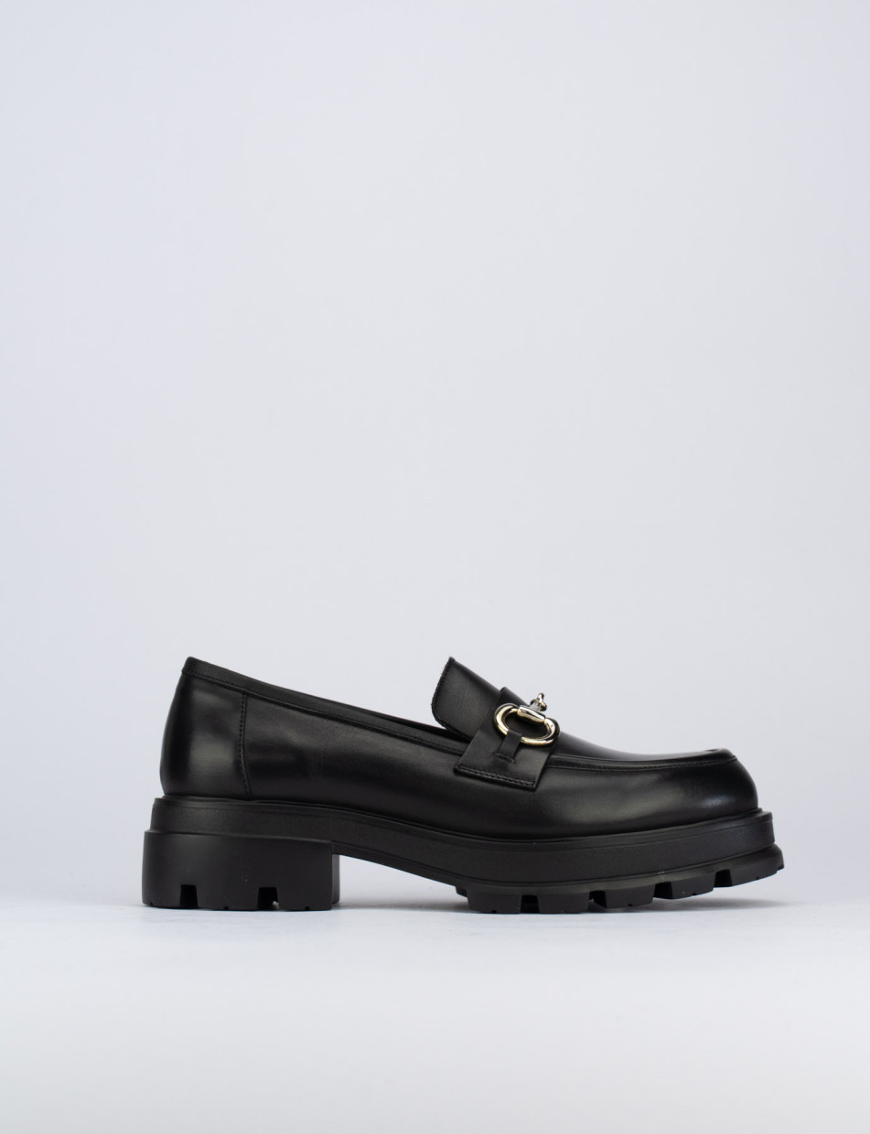 Mocassino tacco 2 cm nero pelle