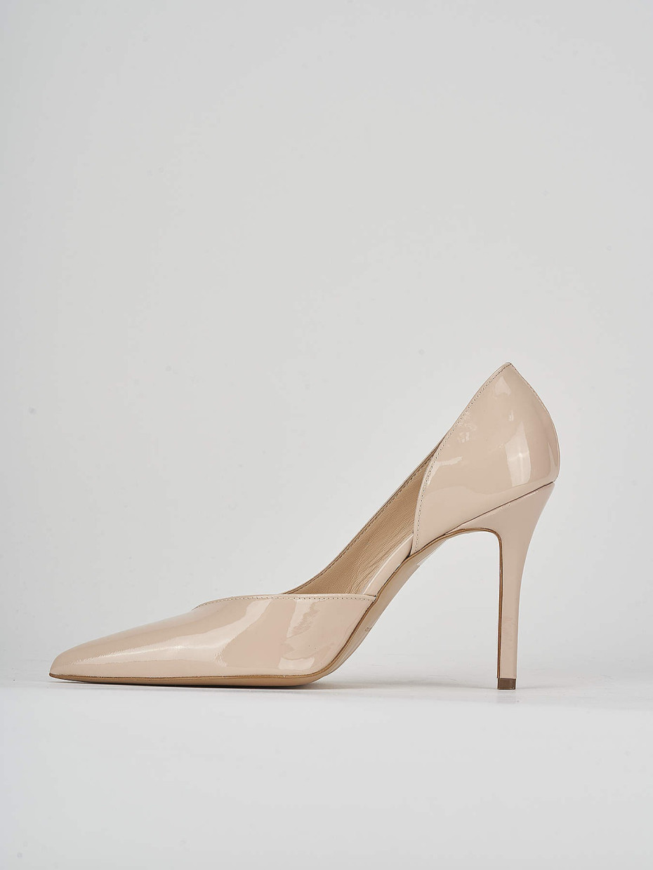 Pumps heel 9 cm beige patent