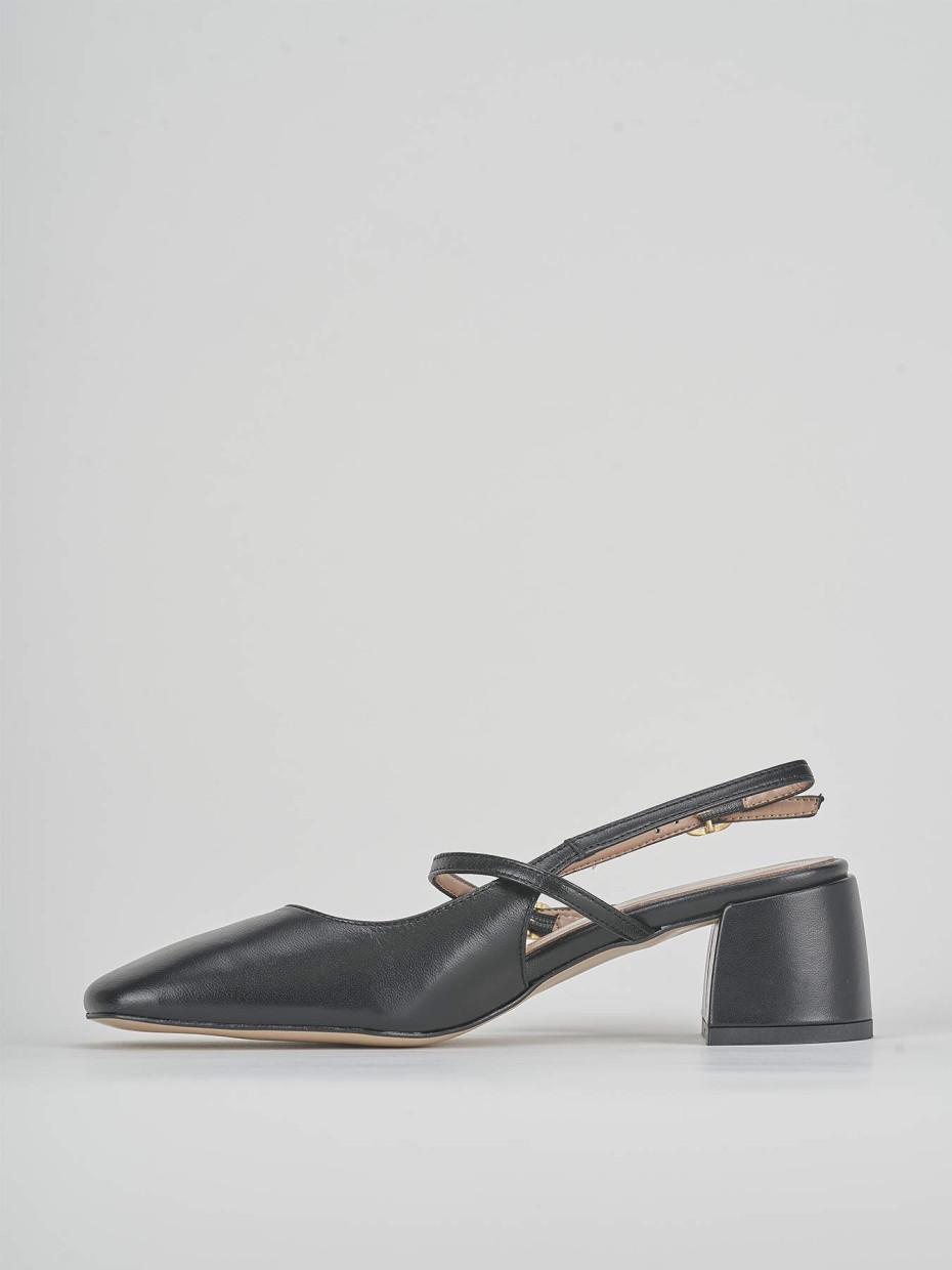 Pumps heel 5 cm black leather