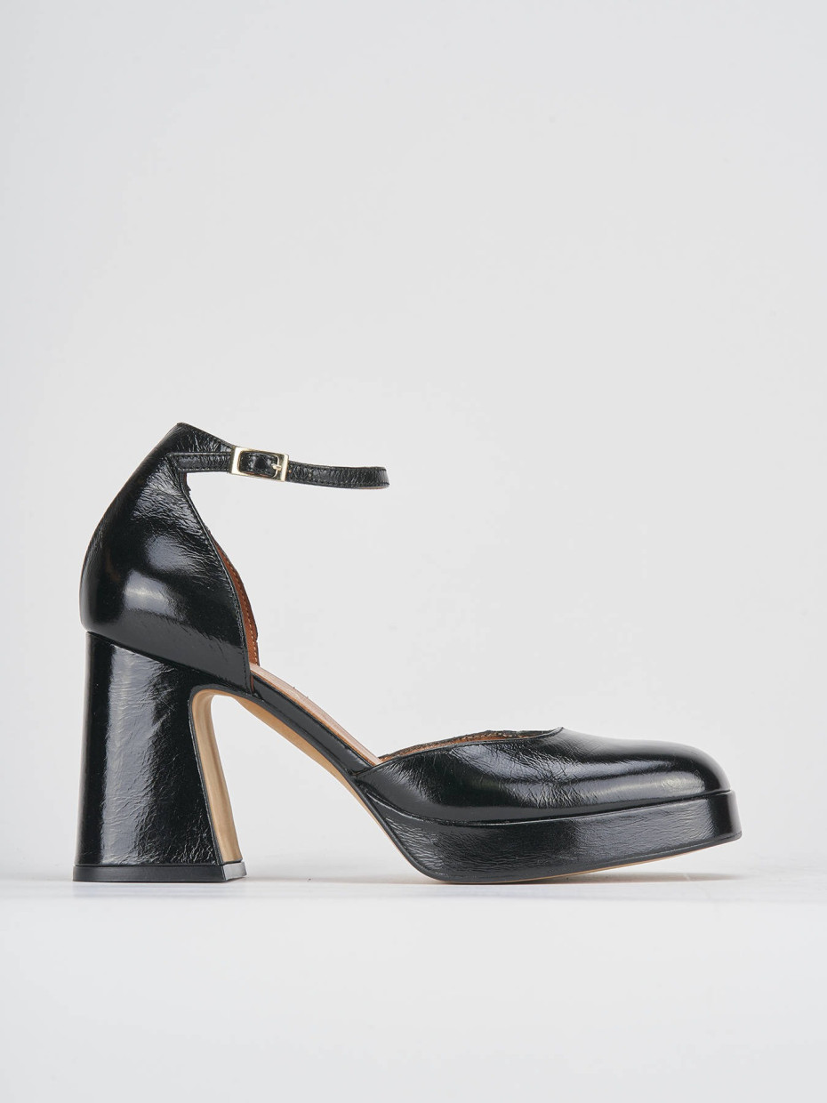 Pumps heel 9 cm black patent