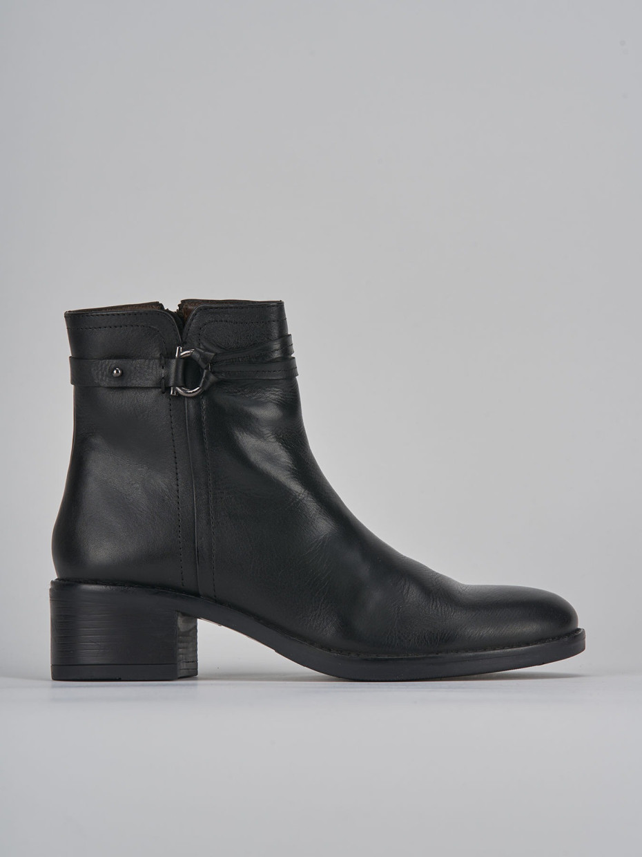 Stivaletti tacco 5cm pelle nero