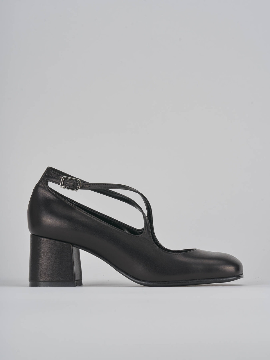 Pumps heel 5 cm black leather