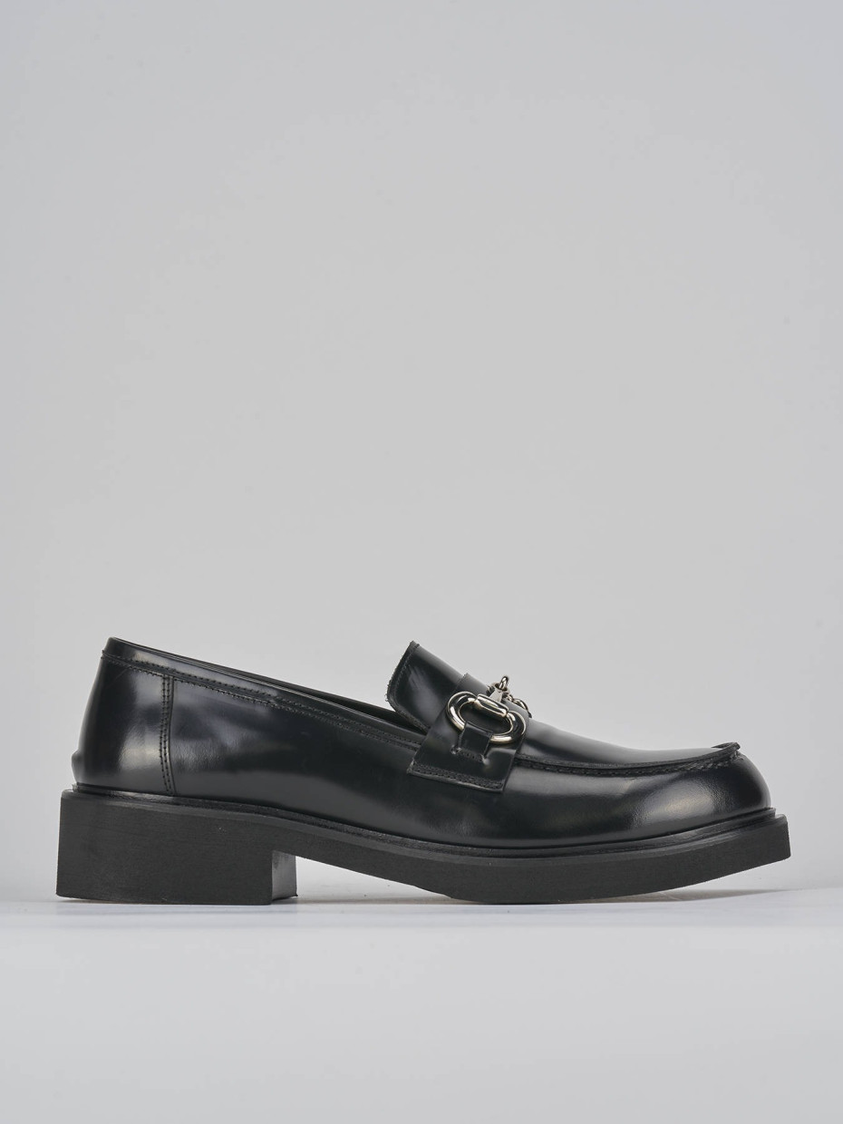 Loafers heel 3 cm black leather