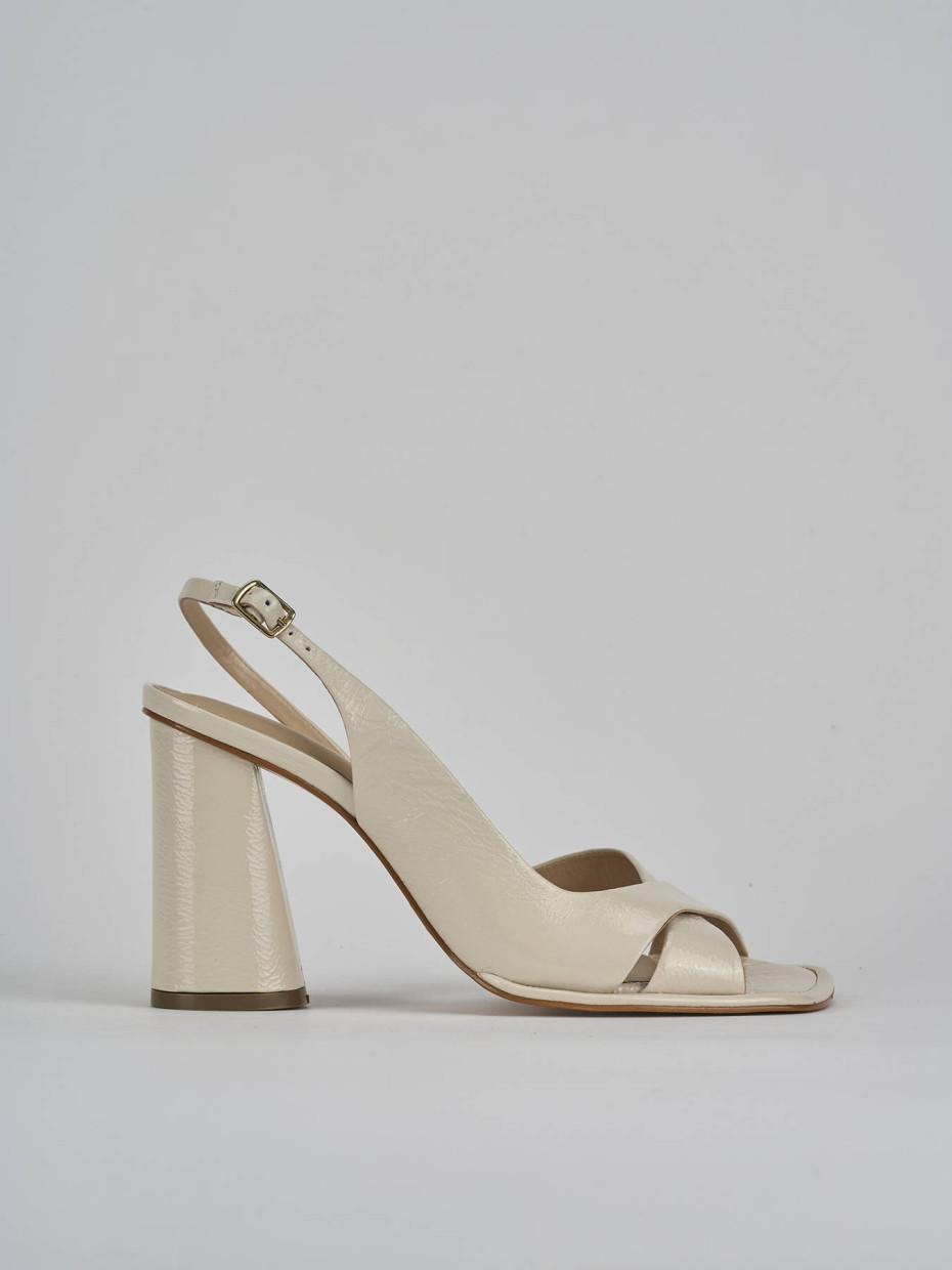 Sandali tacco 9cm vernice beige