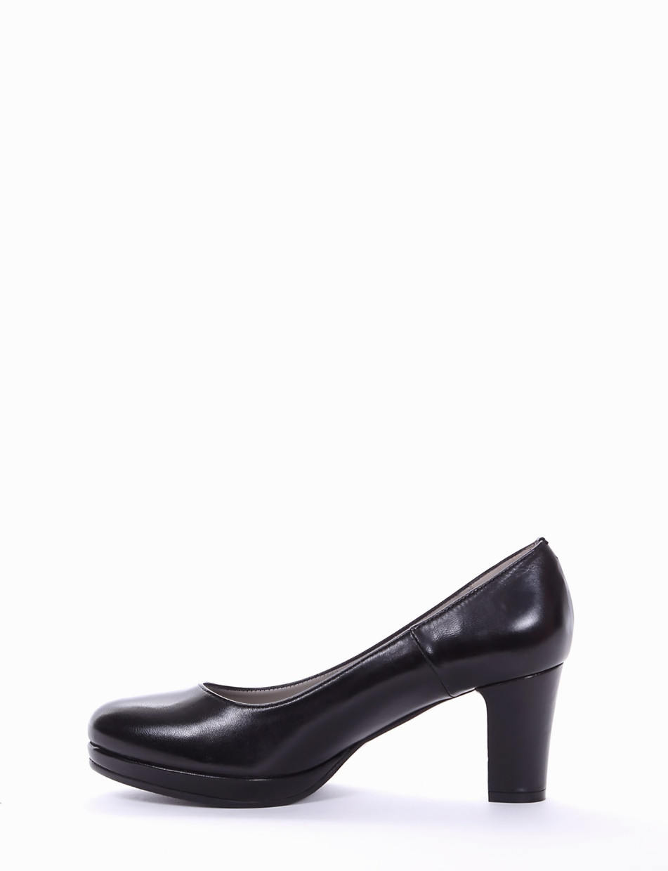 Pumps heel 5 cm black leather