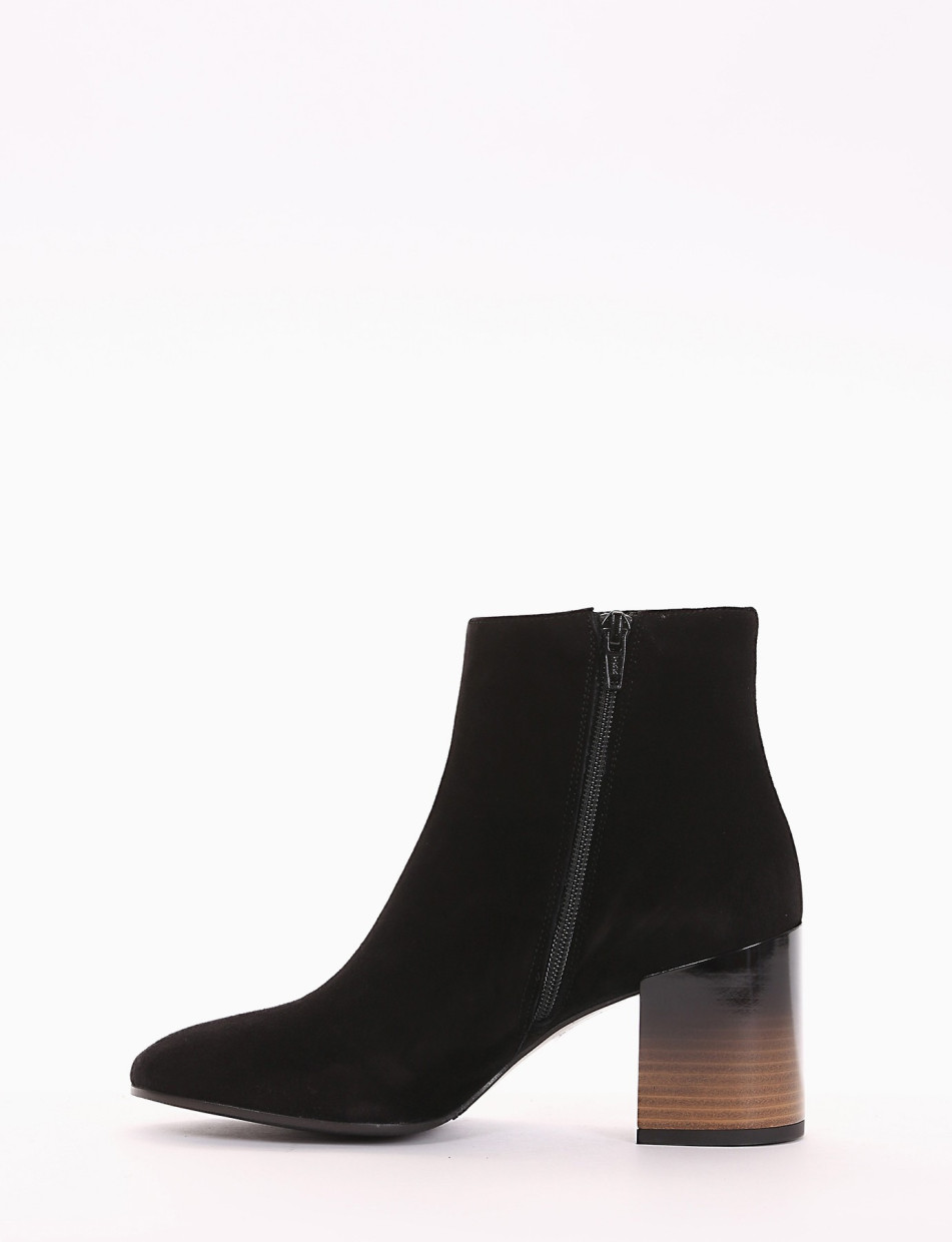 High heel ankle boots heel 5 cm black chamois