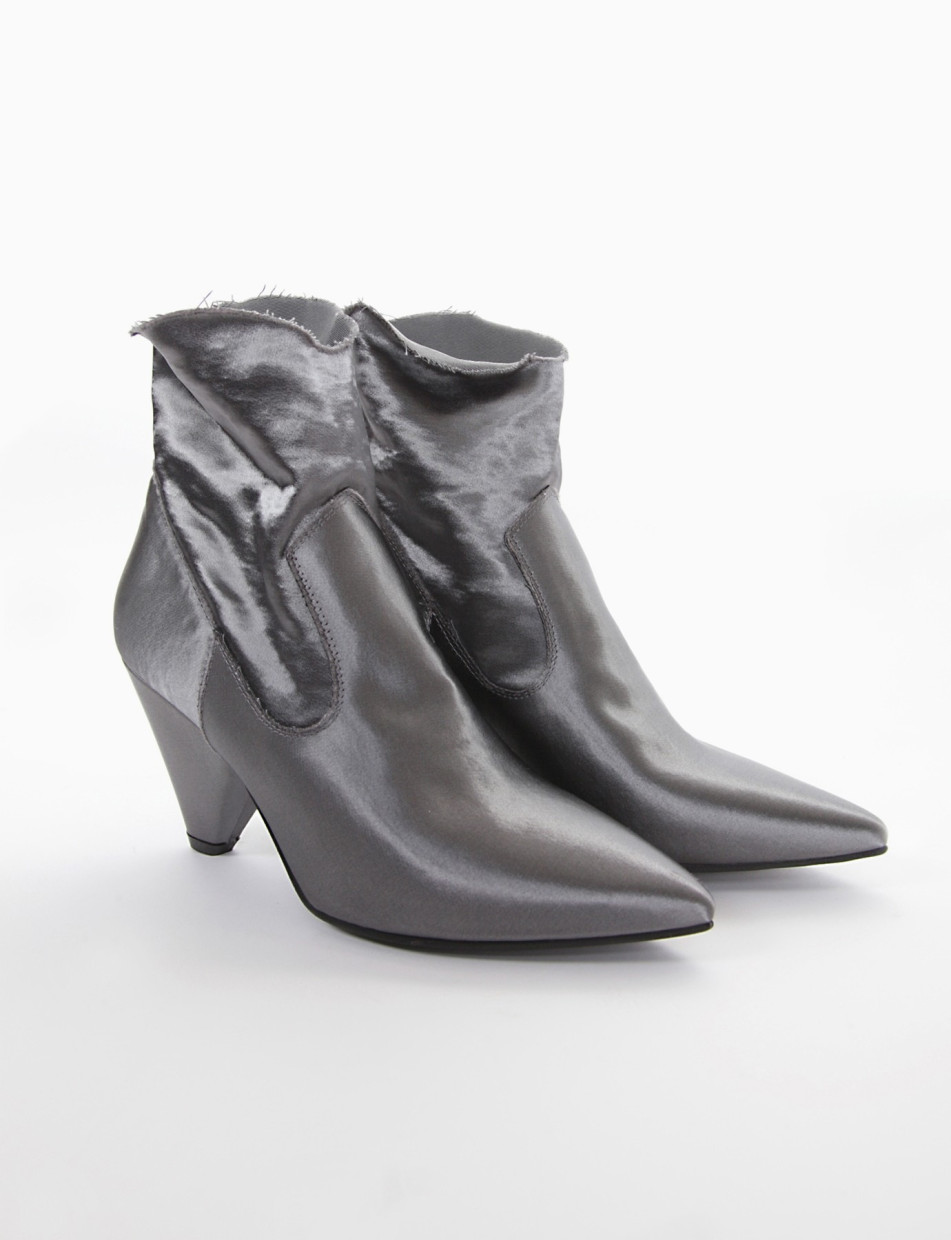 High heel ankle boots heel 5 cm grey satin