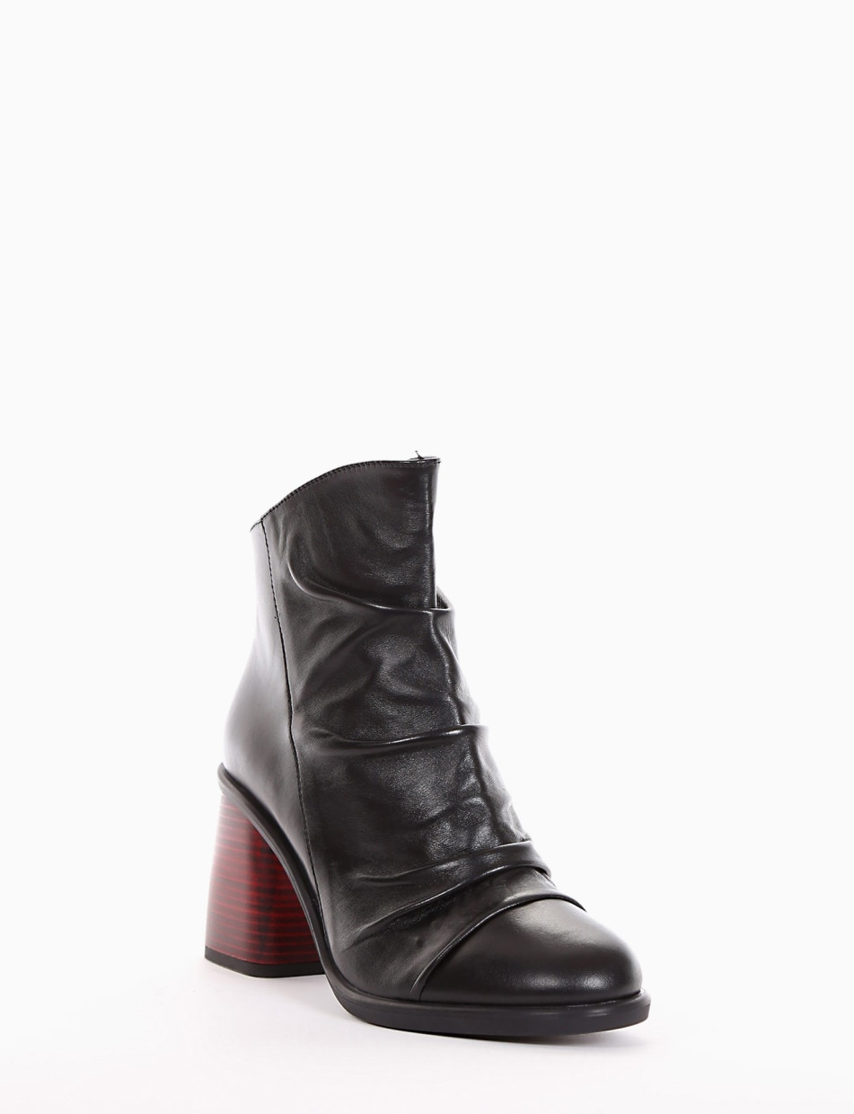 High heel ankle boots heel 7 cm black leather