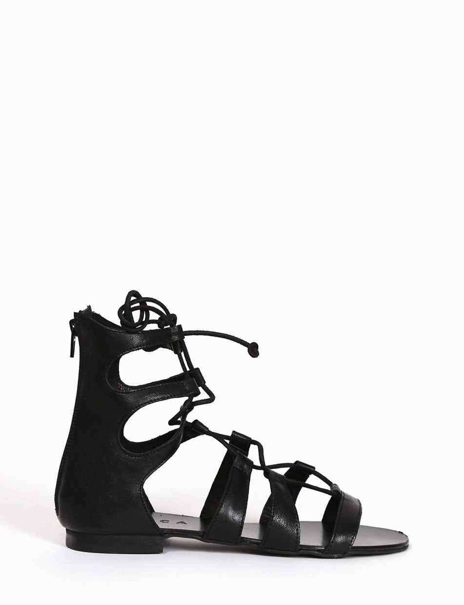 Low heel sandals heel 1 cm black leather