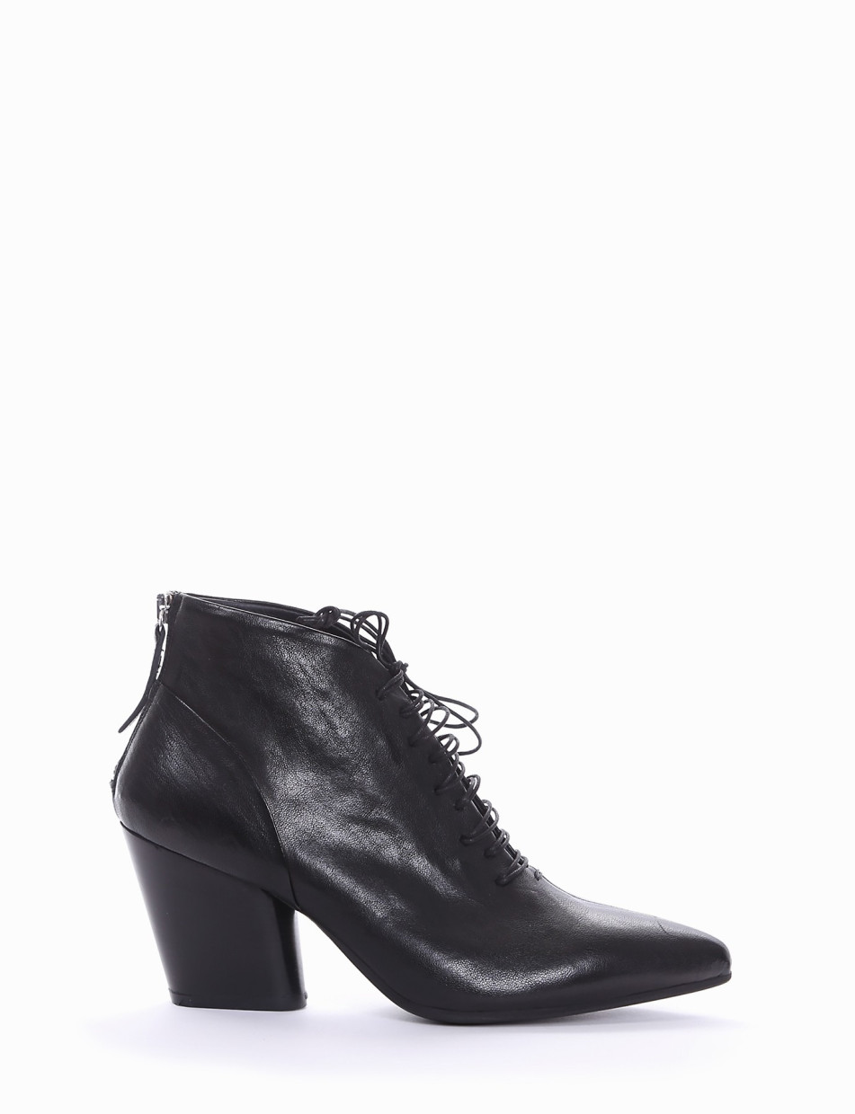 High heel ankle boots heel 7 cm black leather