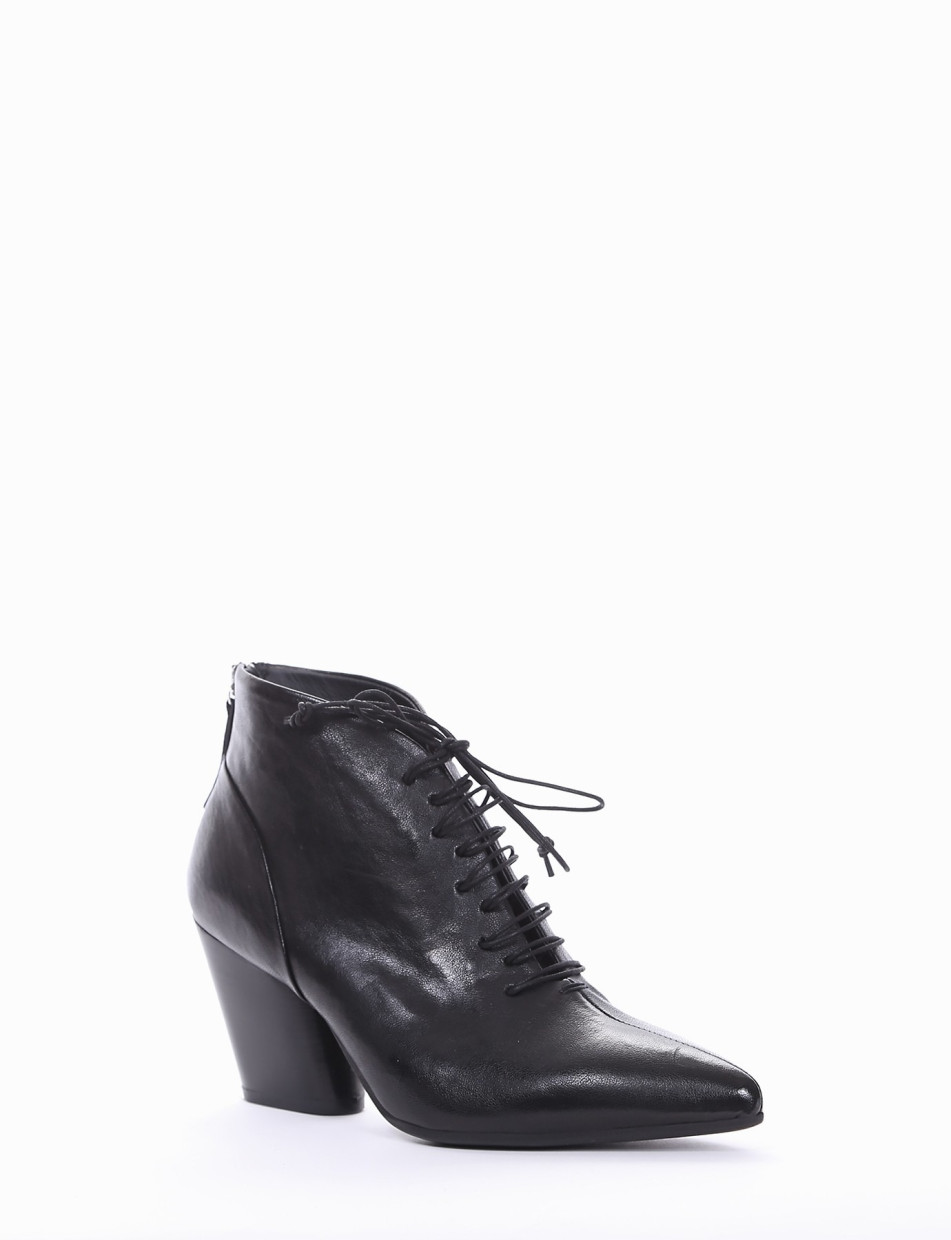 High heel ankle boots heel 7 cm black leather