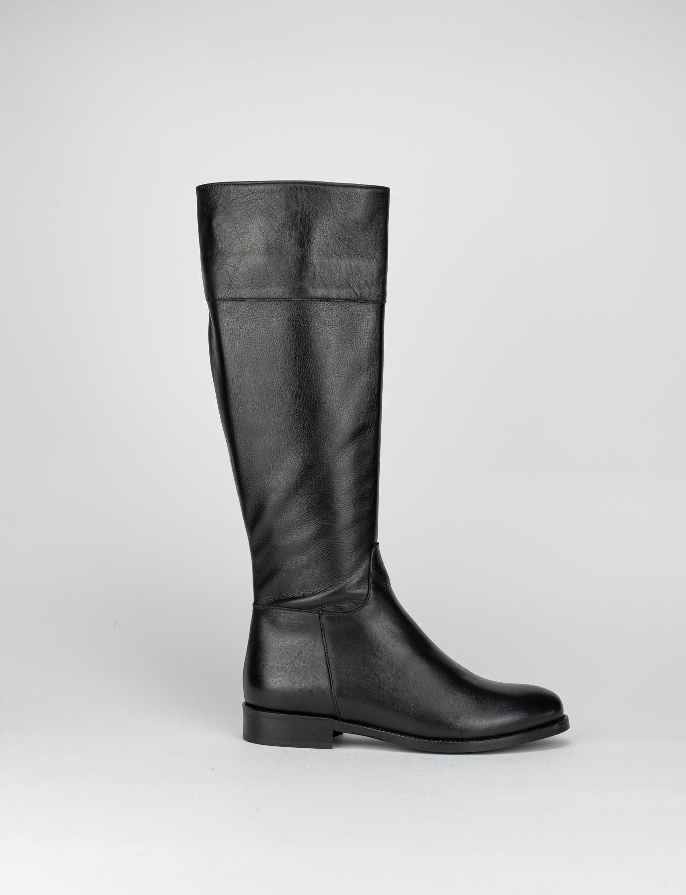 Black leather boots 2024 2 inch heel