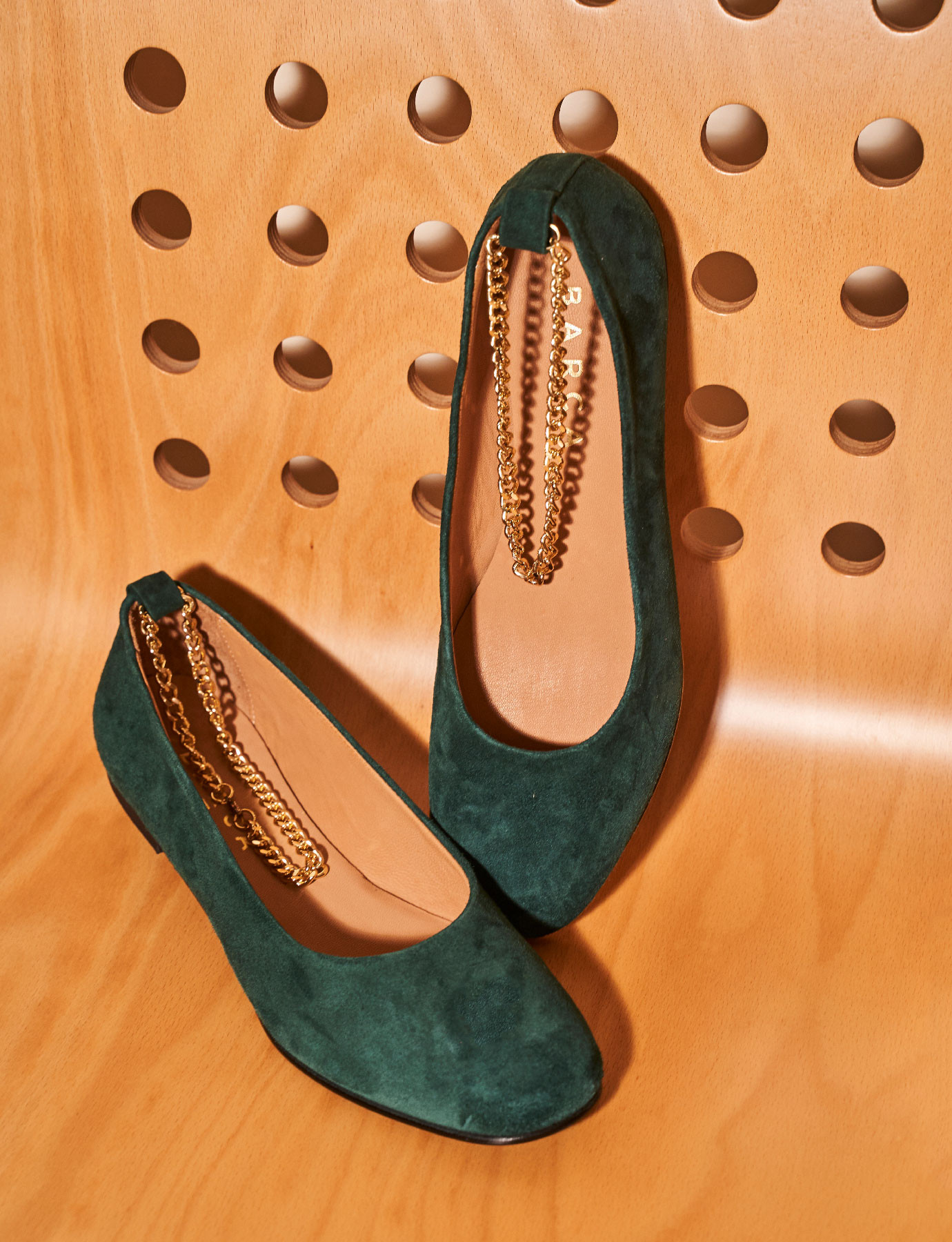 Green suede 2024 flat shoes