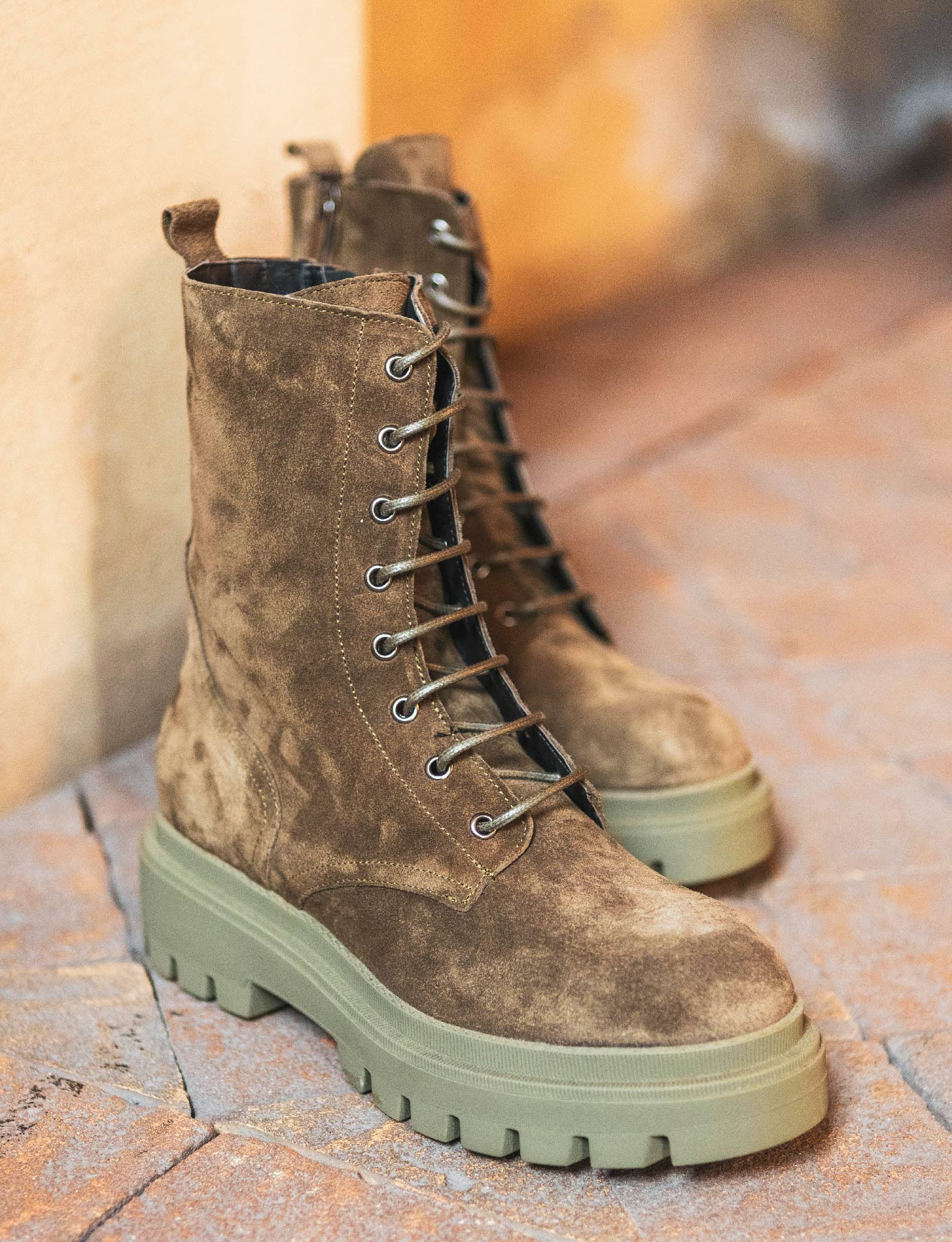 Combat boots clearance green