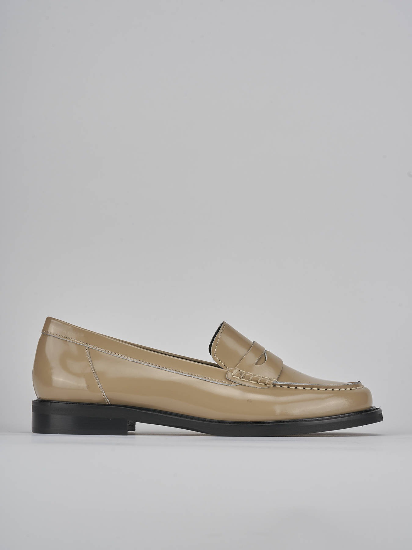 Waypoint hot sale penny loafer